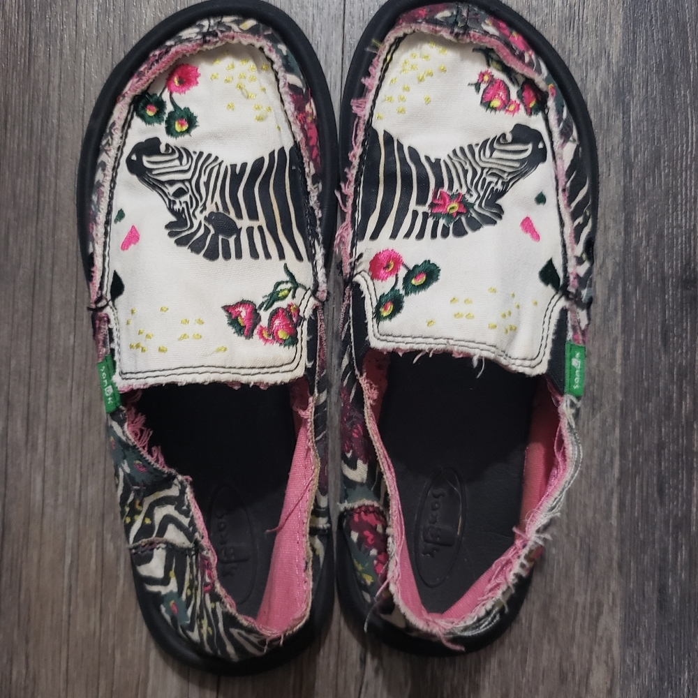 Sanuk scribble zebra shoes